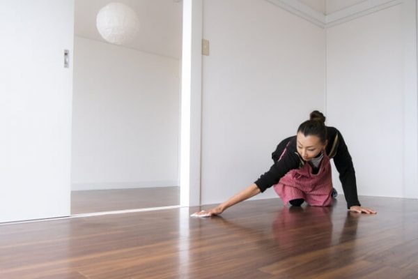 ワックスがけの効果とは？フローリングでワックスをかけるコツとポイントを紹介！