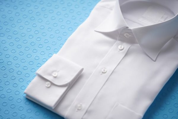 ワイシャツのクリーニングは必要？頻度や値段、即日で安い宅配サービスを紹介