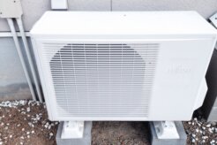 エアコンの室外機の役割は?設置場所や音がする原因・対処法も解説